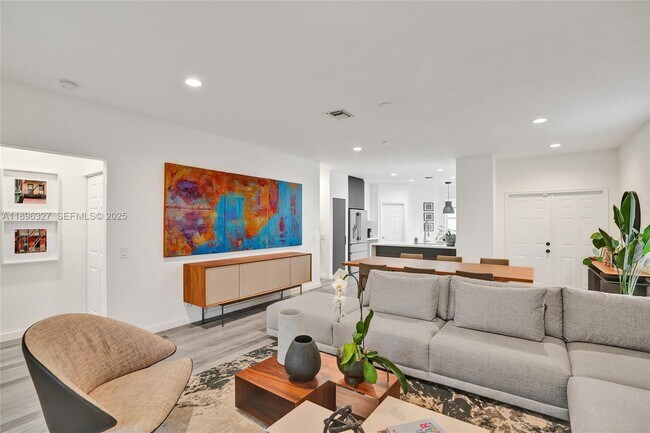 Building Photo - 1725 Winterberry Ln