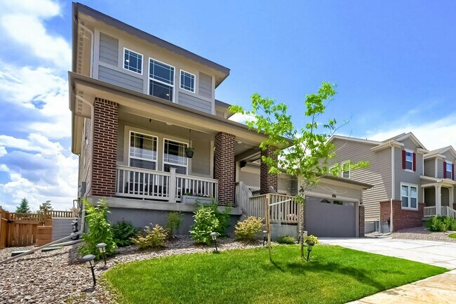 Building Photo - 15895 Red Bud Dr