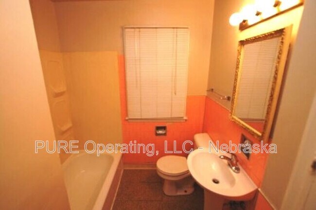 Building Photo - 4602 N 47th St