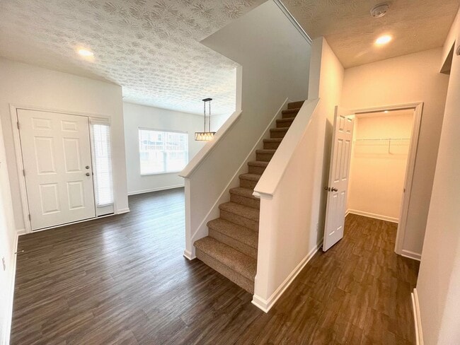 Building Photo - Gorgeous New Construction Home!