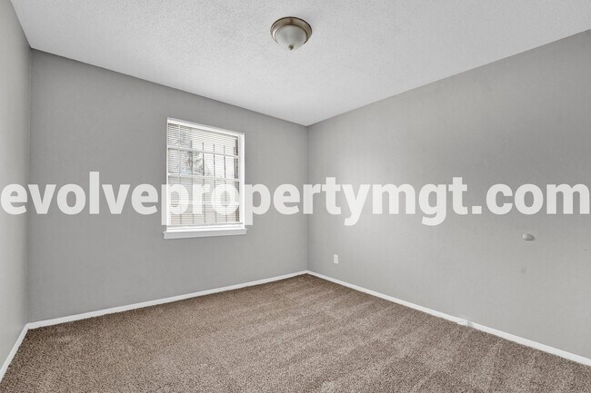 Building Photo - 4302 Knight Arnold Rd