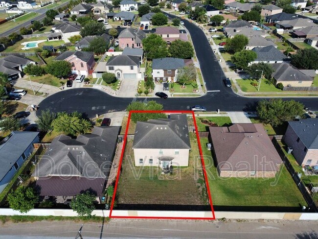 Building Photo - 2710 Baylor Ave