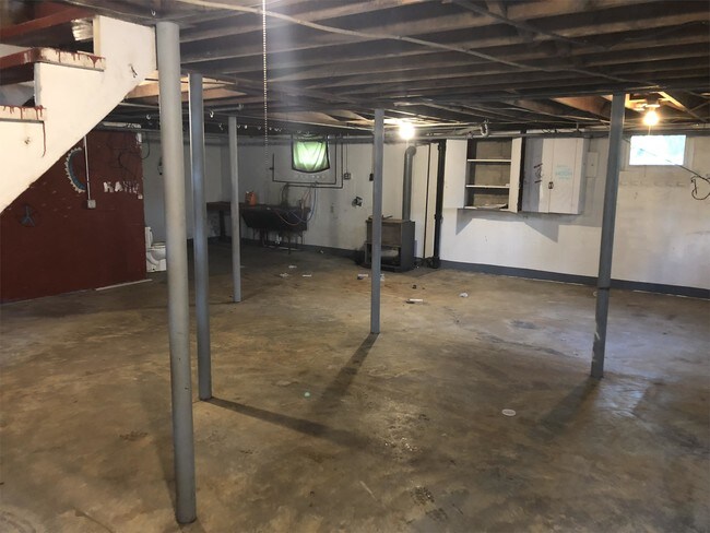 Building Photo - 100 Lauren Ave