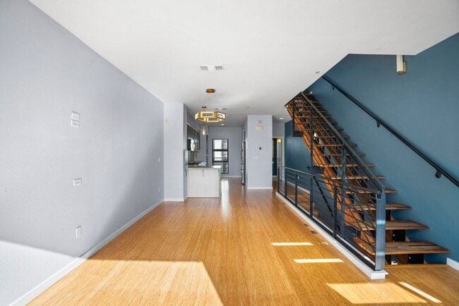 Building Photo - Townhome with EV Ready Garage!