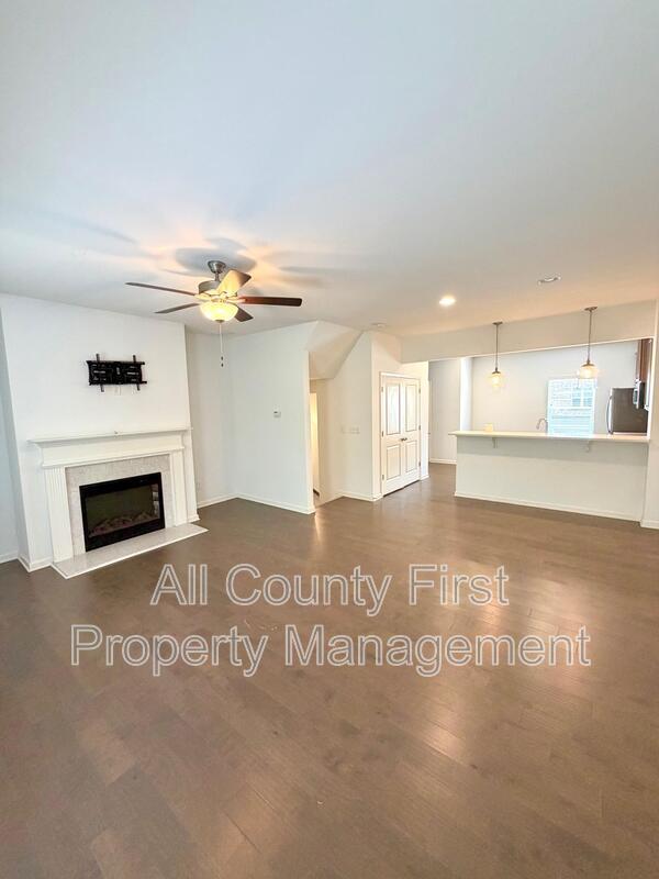 Building Photo - 887 Society Cir