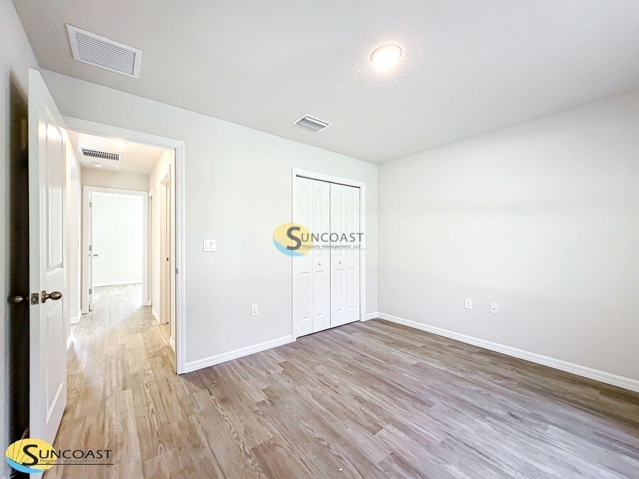 Building Photo - 6763 E Gurley St