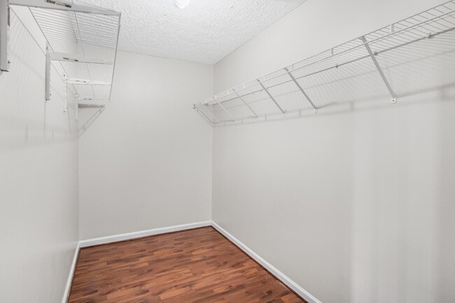 Building Photo - 103 Bridgedale Ct