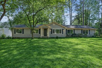 Building Photo - Modern Ranch Home - Excellent School District East Cobb