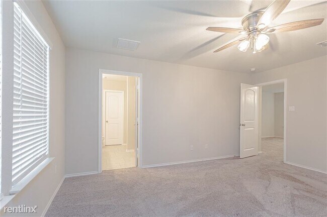 Building Photo - 632 Reinhardt Blvd