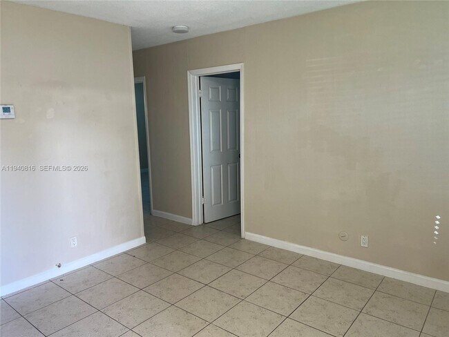 Building Photo - 6100 Garfield St