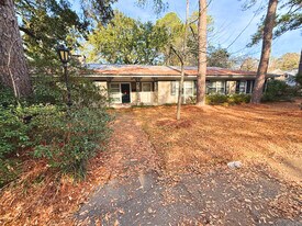 Building Photo - 1400 9th Ave