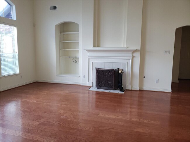 Building Photo - 5319 Ashley Way Ct