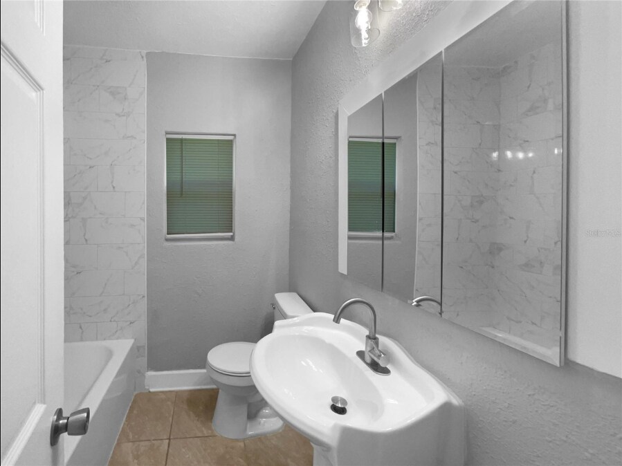 Building Photo - 2812 Tom Brewer Ln