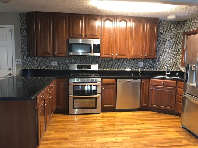 Building Photo - 3890 Windjammer Ln
