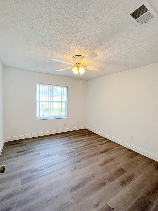 Building Photo - 2425 Barley Club Dr