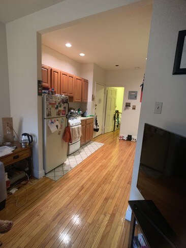 Building Photo - 245 East 77th Street