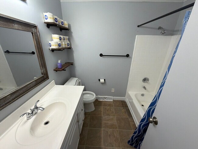Building Photo - Room in Single Family Home on Westfield St