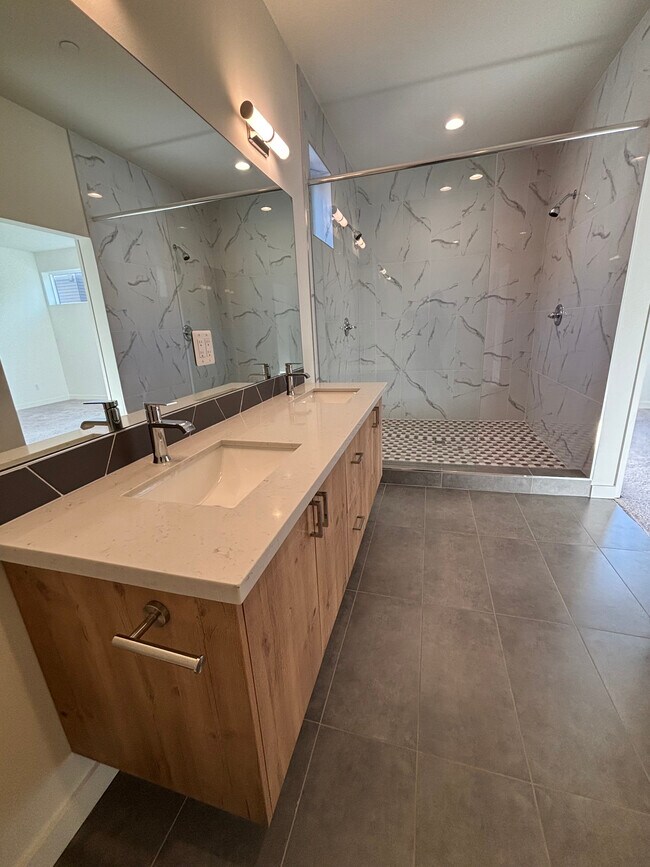 Building Photo - 18526 Wallingford Ave N