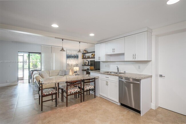 Building Photo - 3133 Coral Hills Dr