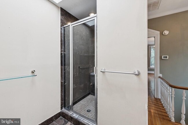 Building Photo - 1225 30th St NW