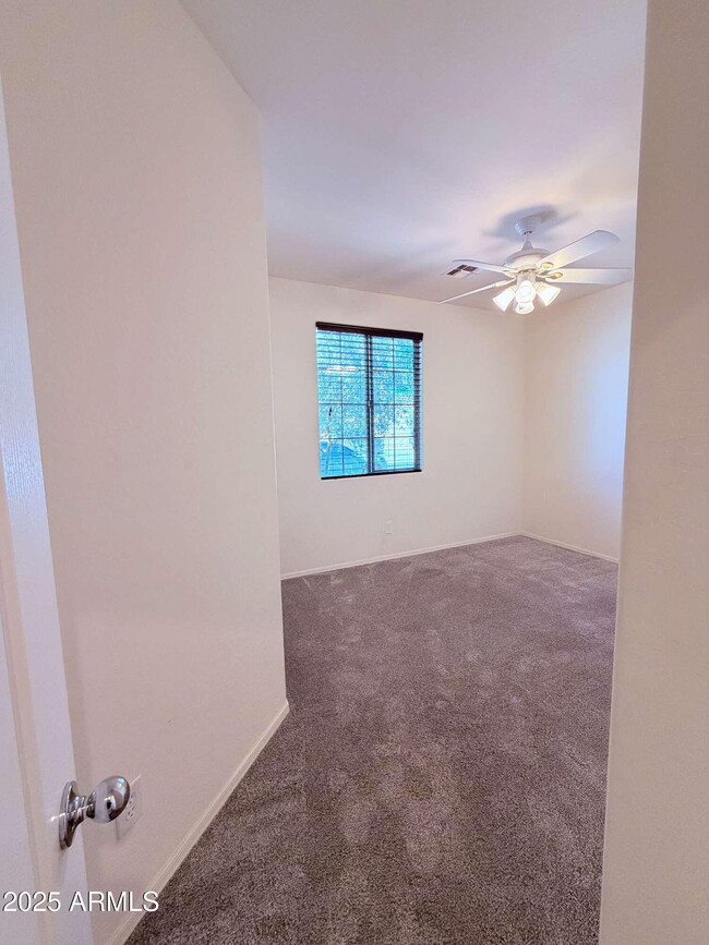 Building Photo - 21121 E Via De Olivos