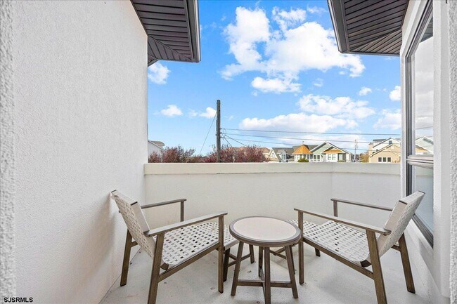 Building Photo - 31 Seaside Ct