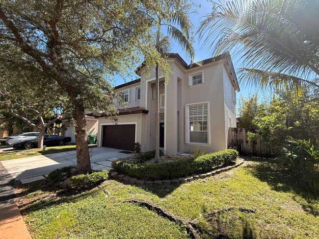 Building Photo - 9002 SW 214 LN