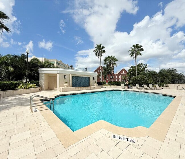 Building Photo - 345 Bayshore Blvd