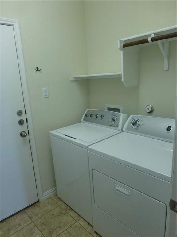 Building Photo - 16029 Hampton Bliss Trce