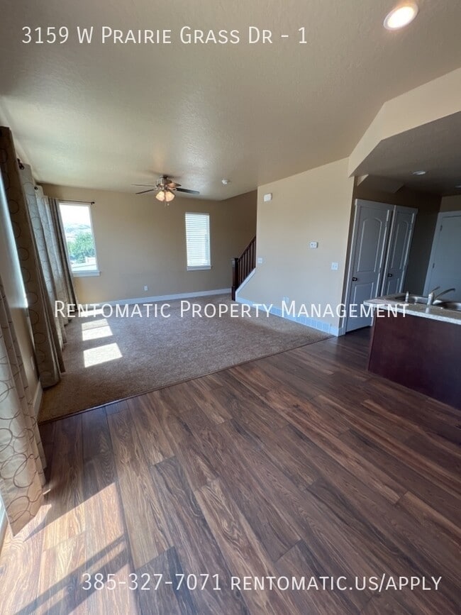 Building Photo - 3159 W Prairie Grass Dr