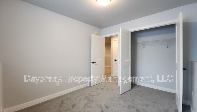 Building Photo - 6728 66th Ave S