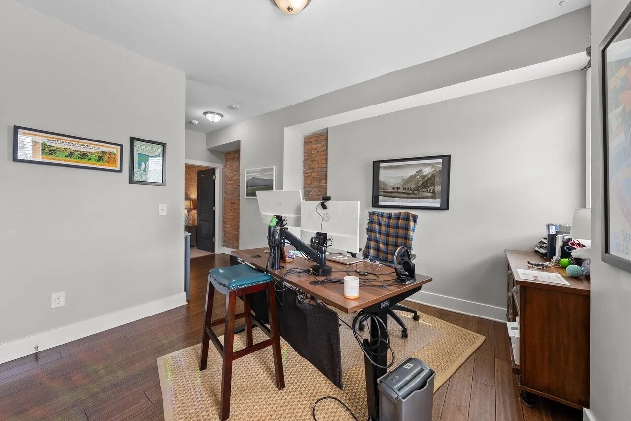 Building Photo - 144 Wilson Ave