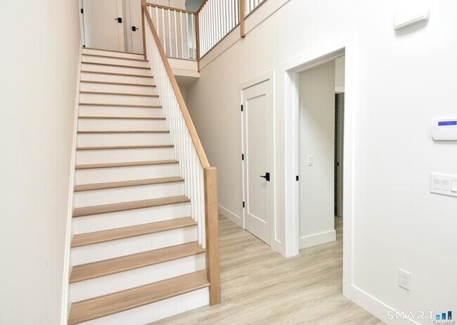 Building Photo - 40 Fullin Rd