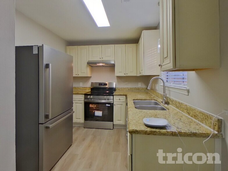 Building Photo - 6120 Coltswood Ct