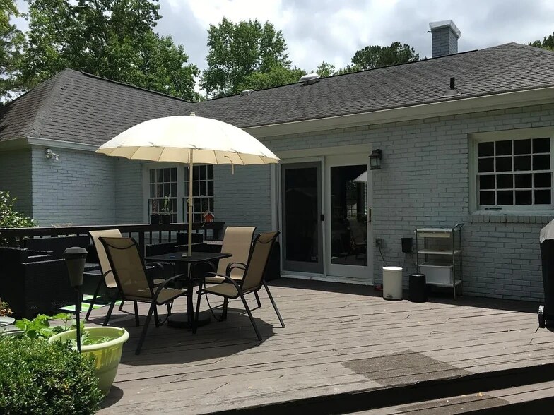 Building Photo - 286 Midvale Dr NE