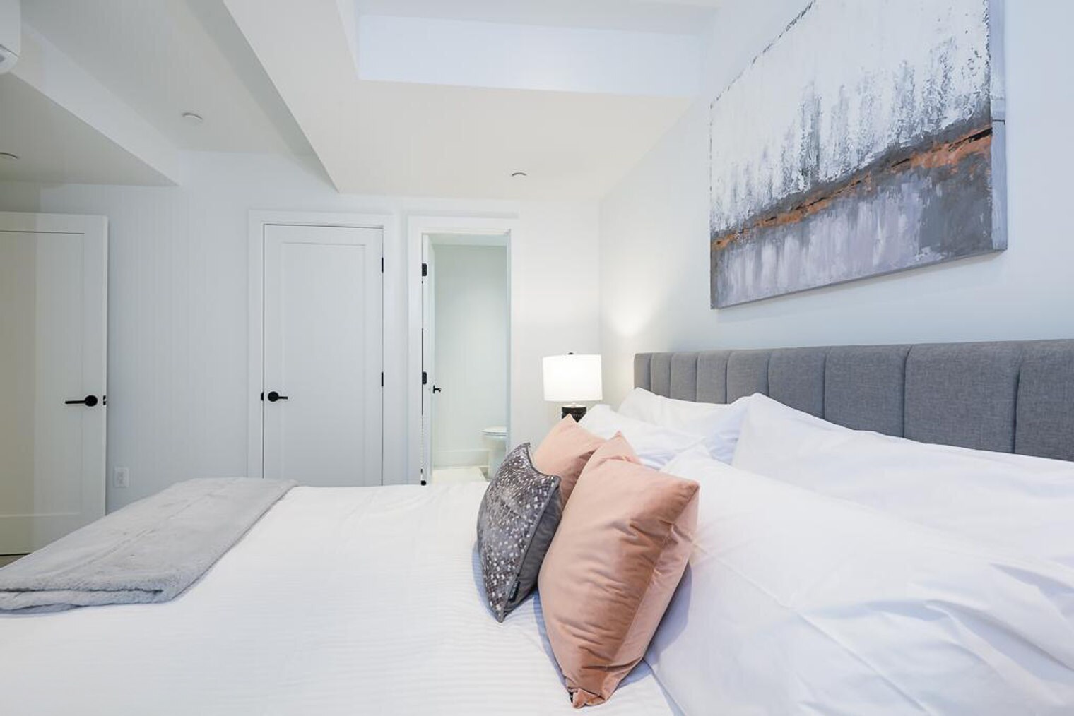 Building Photo - 1936 Calvert St NW