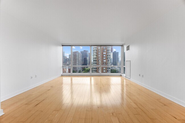 Building Photo - 2 2nd St