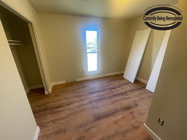 Building Photo - 319 West Blvd N