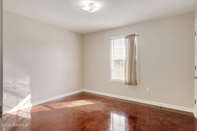 Building Photo - 1026 Carmen Dr