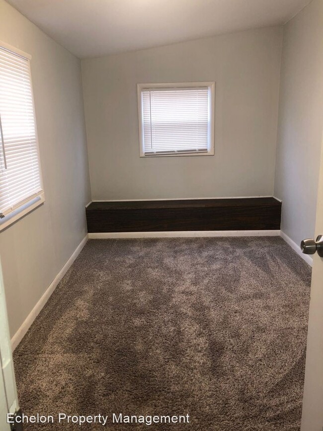 Building Photo - 3 br, 2 bath House - 919 Walnut St.