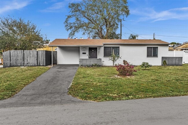 Building Photo - 6781 Franklin St