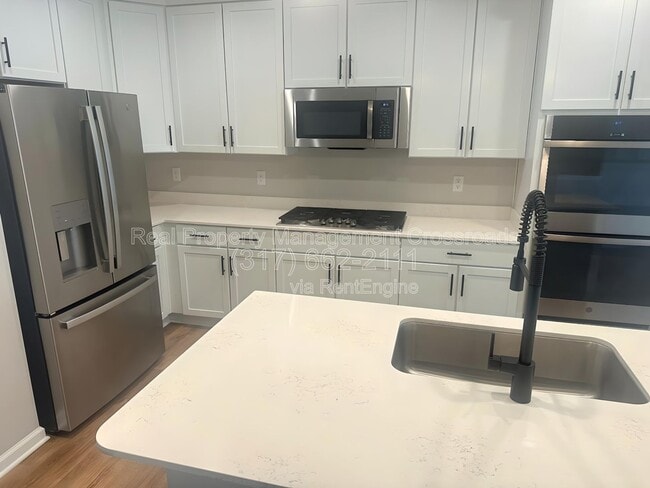 Building Photo - 2934 W New York St