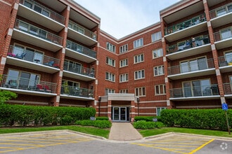 Building Photo - 6400 W Berteau Ave