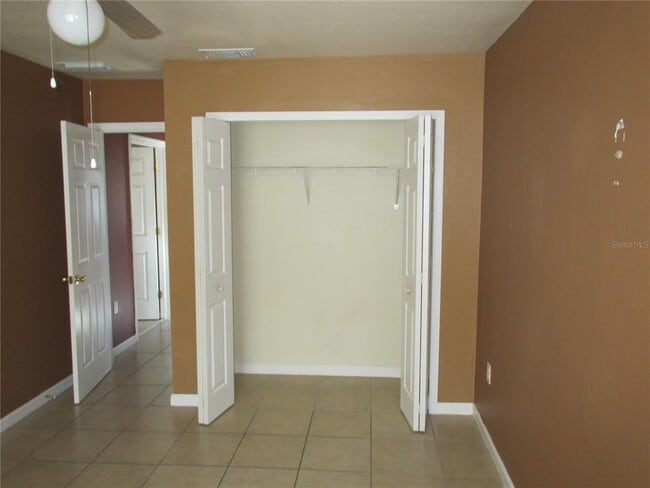 Building Photo - 464 Hippel St