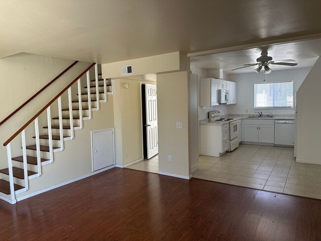 Building Photo - Vine st