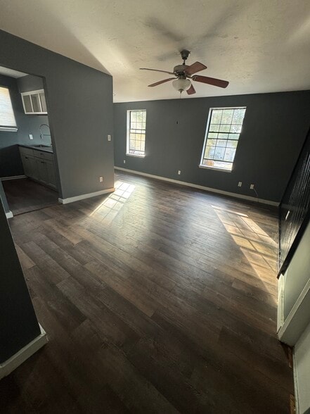 Building Photo - 1881 Nekoma Ct