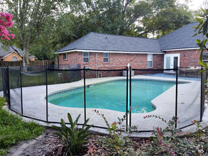 Building Photo - 8995 Bensalem Dr