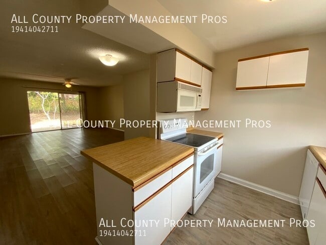 Building Photo - 2605 Pine Lake Terrace