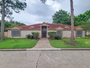 Building Photo - 12800 Briar Forest Dr