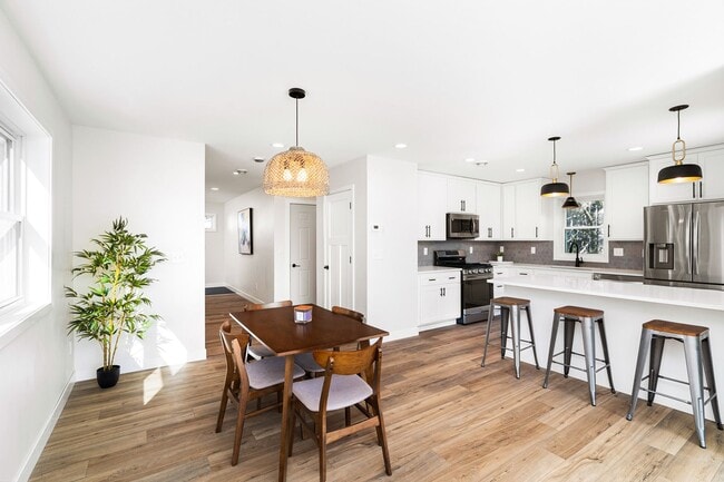 Building Photo - AVAILABLE December 1st! -  3 Bed 3 Bath brand new construction home!